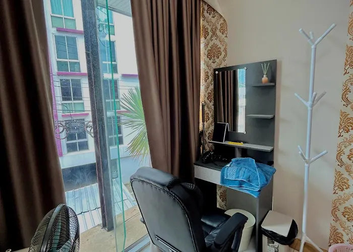Private Budget For Backpackers Near Mrt Si Kritha